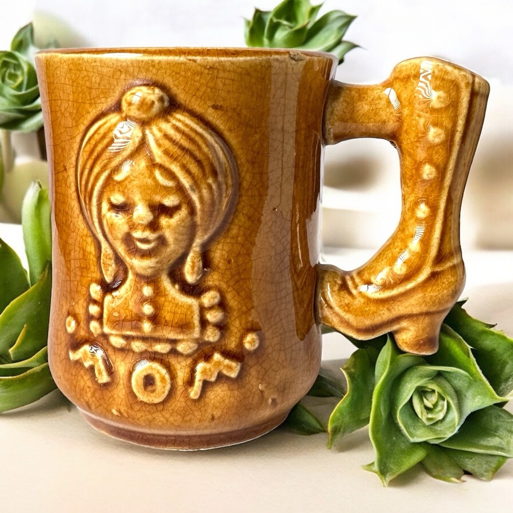 Vintage Mom Mug - Japan